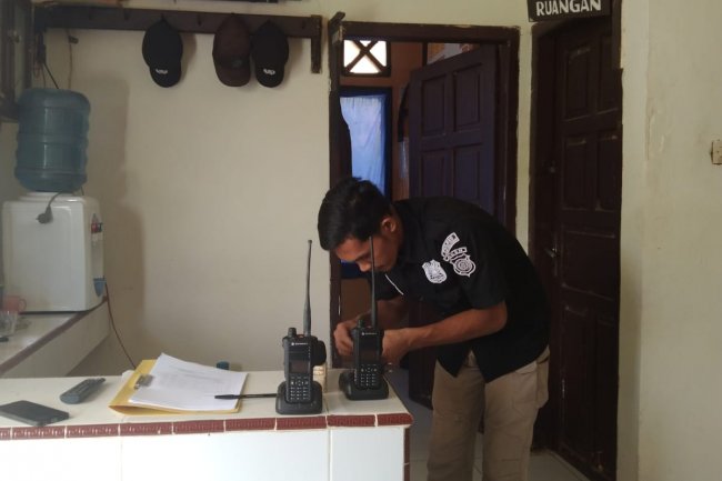 Seksi Teknologi Informasi (Sitipol) Polres Aceh Selatan Lakukan Pengecekan Alat Komunikasi Hate demi Kepentingan Keamanan