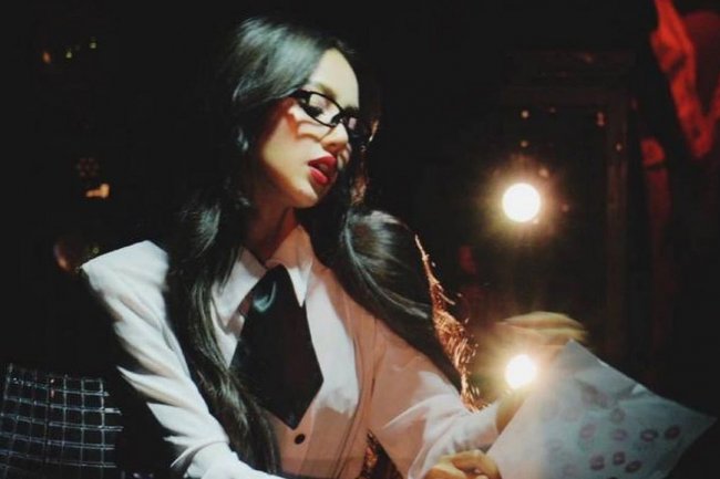 Hilangkan Rasa Penasaran Fans, Lisa Unggah Foto-Foto Seksi Penampilan di Crazy Horse