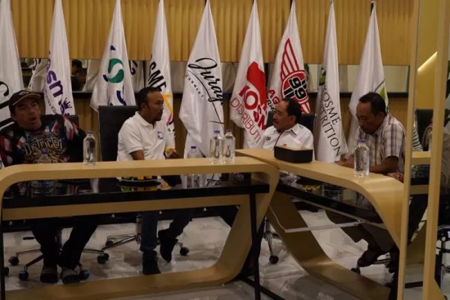 Peringati Setahun Peristiwa Kanjuruhan, J99 Corp Rangkul Keluarga Korban