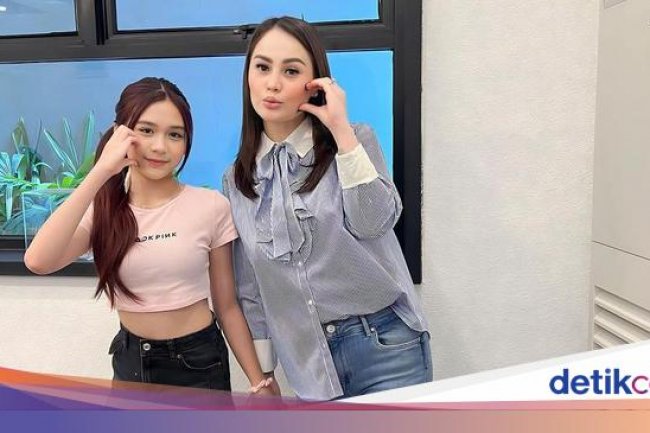 Jennifer Dunn Dipuji Foto Bareng Anak Perempuannya
