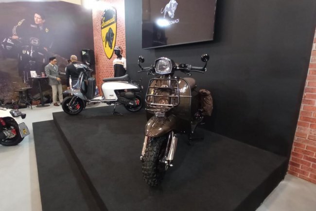 Skuter Modern Klasik Scomadi Resmi Masuk Indonesia, Mejeng di IMOS+ 2023