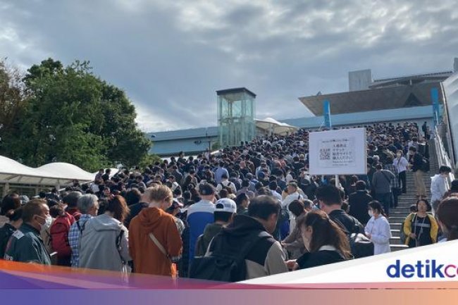 Tumpah Ruah Masyarakat Jepang Hadiri 'Lebaran' Otomotif Japan Mobility Show 2023