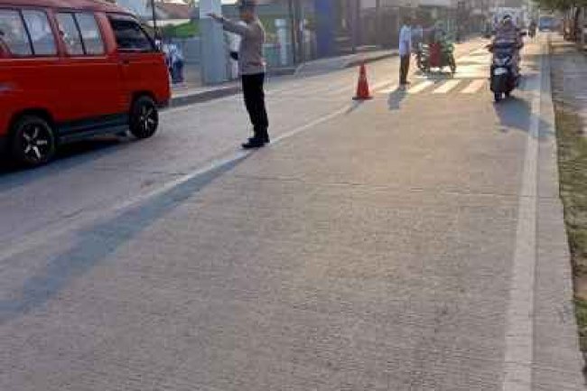 Rutinitas Gatur Pagi Polsek Tirtayasa Polres Serang Layani Masyarakat