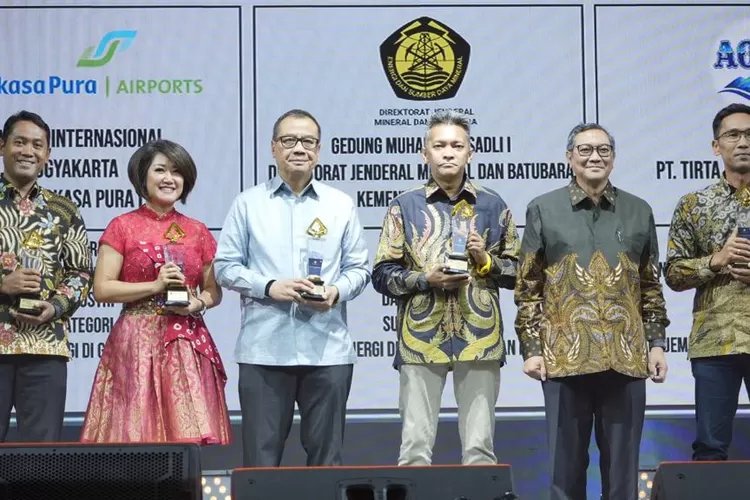 Sukses Hemat Energi, Bandara Internasional Yogyakarta Raih Penghargaan Subroto