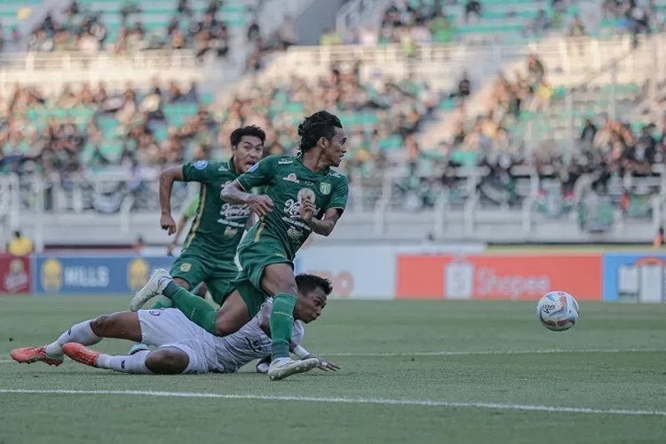 Akibat Pelanggaran Keras Catur Pamungkas, Pelatih Persebaya Josep Gombau Akan Lakukan Ini Terhadap Sang Pemain