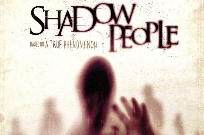 Yuk Intip Sinopsis Film Horor Berjudul Shadow People: Kisah Makhluk yang Memiliki Kekuatan Mengerikan dan Terlibat dalam Kematian Misterius pada Tahun 1980!