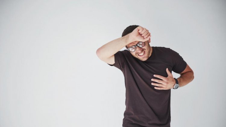 5 Karakteristik Nyeri Dada pada Penyakit Jantung Koroner, Salah Satunya Disertai Keringat Dingin