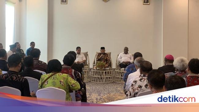 Ma'ruf Amin Gelar Dialog dengan Persekutuan Gereja-Gereja di Papua