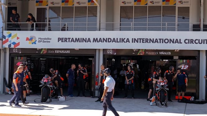 Terpopuler Otomotif: Cara Aprilia Racing Tangkal Panas Mandalika, Batman Naik Podium MotoGP