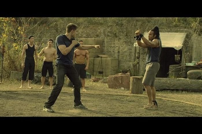 Sinopsis 'Kickboxer: Vengeance', Balas Dendam Ahli Muay Thai Atas Kematian Kakaknya