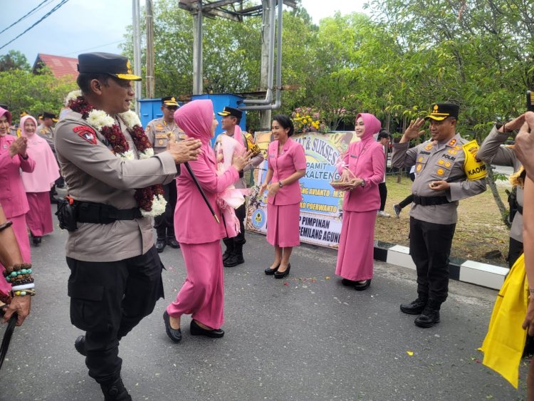 Kapolres Kotim Hadiri Tradisi Penyambutan Kapolda Kalteng yang Baru