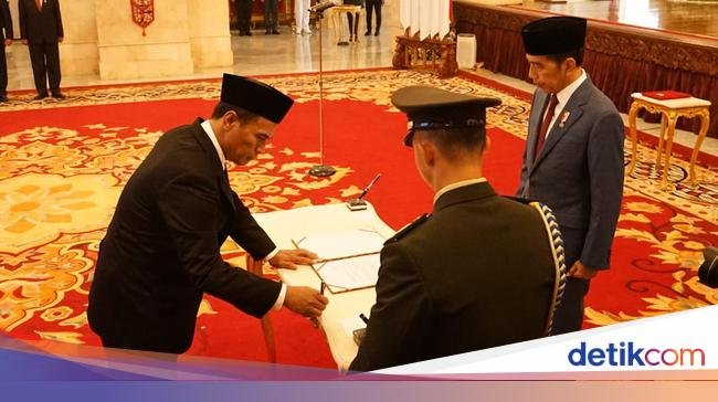 Jokowi Buka-bukaan Alasan Tunjuk Amran Sulaiman Jadi Mentan Lagi