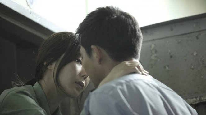 Sinopsis Film Korea Eun-Ha (2016), Ketika Sipir Penjara Naksir Tahanan Cantik