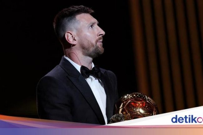 Oops! Ronaldo Nge-like Unggahan yang Sindir Ballon d'Or ke-8 Messi