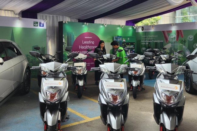 Tekan Polusi, AstraZeneca Operasikan 500 Kendaraan Listrik di Indonesia