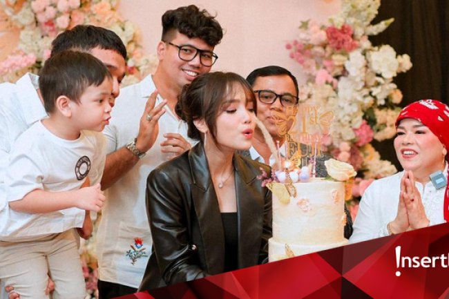Hampir Batal karena Trauma, Ini 7 Potret Pesta Ulang Tahun Fuji ke-21