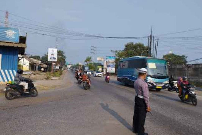 Antisipasi Lalu-Lintas Wisata, Polsek Ciwandan Polres Cilegon  Tempatkan Personilnya