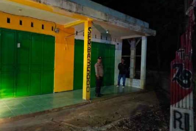 Polsek Bojongmanik Polres Lebak Patroli Gedung Pertokoan