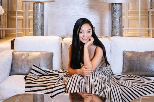 5 Potret Jane Li, Anak Perempuan Jet Li yang Lulusan Harvard & Pernah Magang di PBB