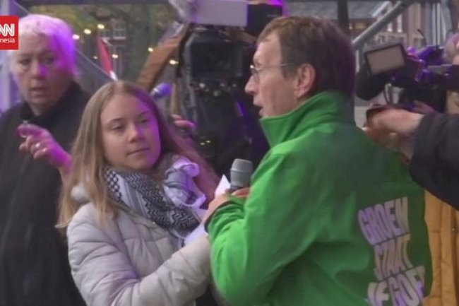 VIDEO: Momen Mic Greta Thunberg Direbut saat Pidato Bela Palestina