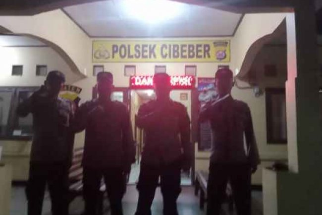 Guna Kewaspadaan, Piket Polsek Cibeber Polres Lebak Giat Sispam Mako