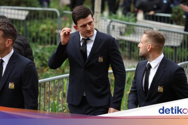 Pemakaman Sir Bobby Charlton: Ten Hag Absen, MU Cuma 'Kirim' 4 Pemain