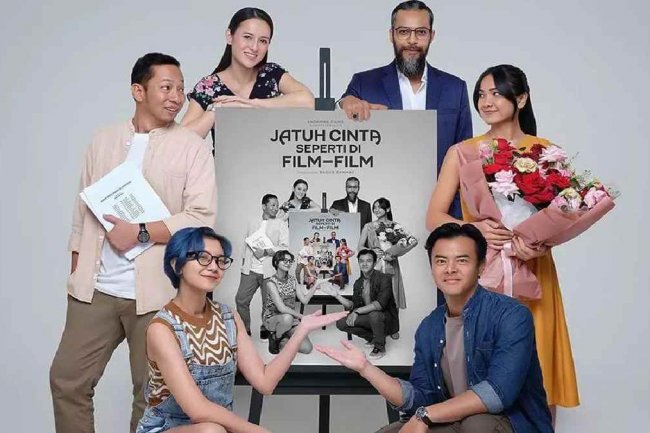 Sinopsis Jatuh Cinta Seperti di Film-Film, Pertemuan Teman Lama