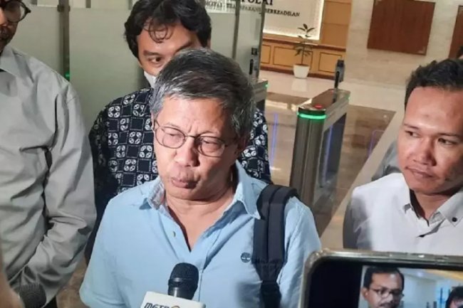 Pengakuan Rocky Gerung di Makassar Direspons PDIP, Hari Ini Hasto Cabut Laporan Polisi
