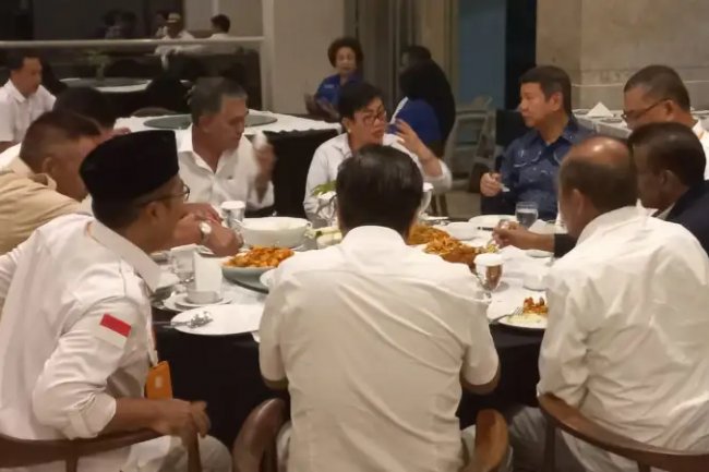 Temui Hashim Djojohadikusumo, Joune Ganda 'Kick' Tiga Staf Khusus, William Luntungan Ingatkan Soal Camat Kalawat