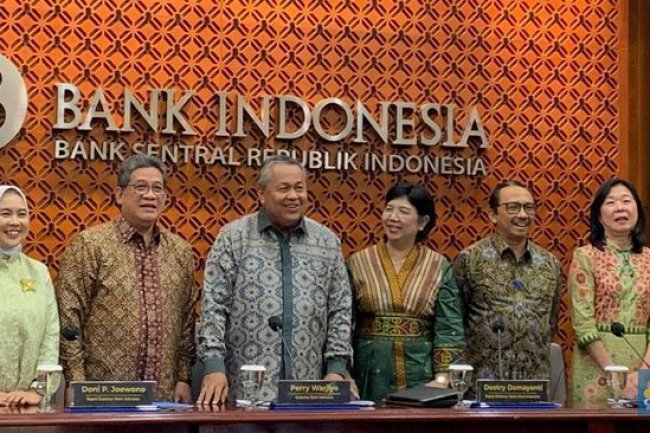 Rupiah Belum Aman, Ada Bisikan Suku Bunga BI Naik Lagi