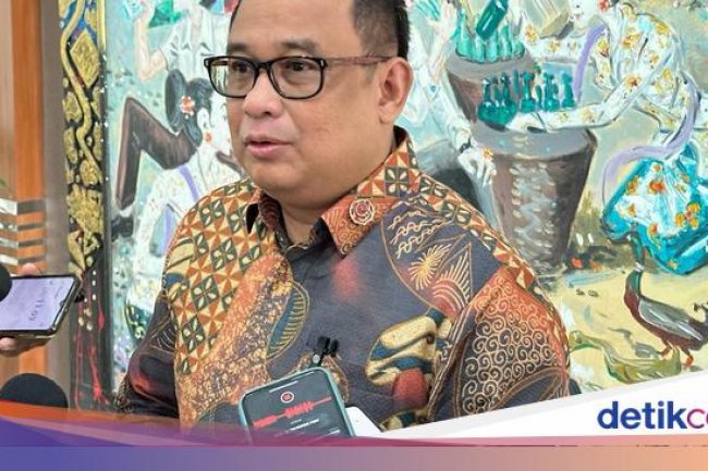 Jokowi Akan Tandatangani Keppres Pemberhentian Sementara Firli Malam Ini