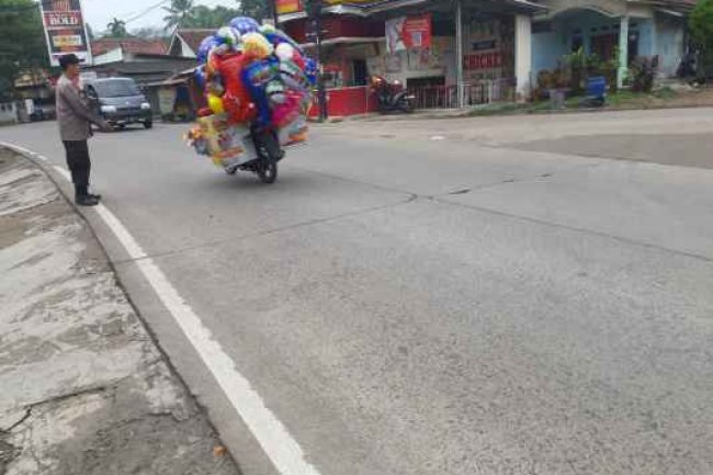 Polsek Petir Polres Serang  Gatur Strong Point Pagi Pertigaan Cicongkok