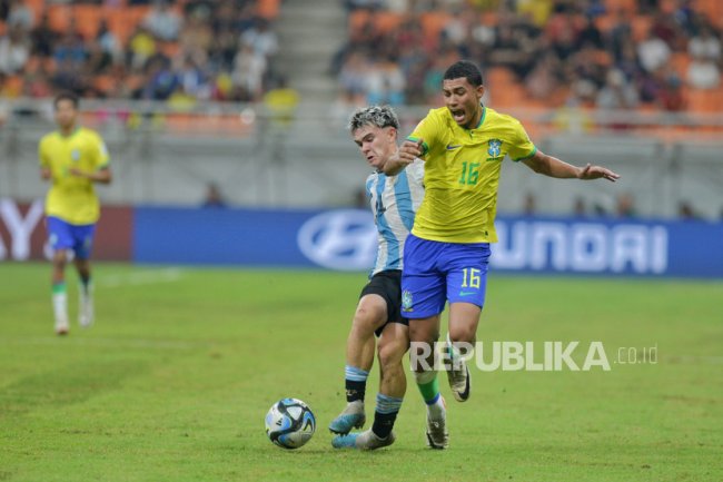 Anies Senang Akhirnya JIS Bisa Terpakai di Era Erick Thohir