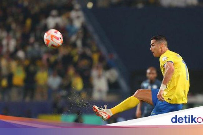 Gol Spektakuler Ronaldo: Lob Jarak Jauh Langsung Masuk ke Gawang!