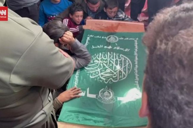 VIDEO: Ratusan Warga Hadiri Pemakaman 4 Komandan Hamas di Gaza