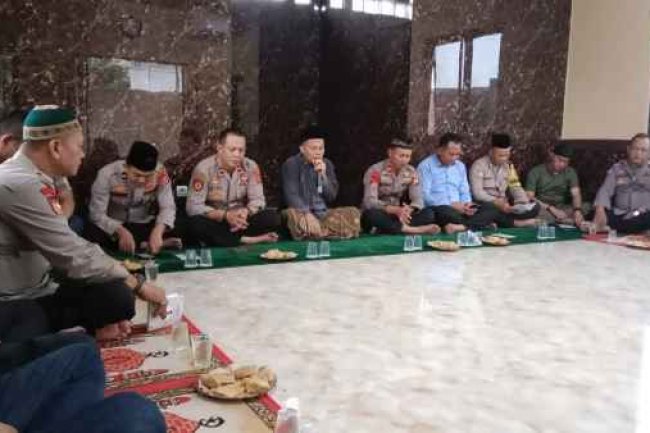 Polsek Cikande Polres Serang Pengajian Rutin, Tingkatkan Iman Dan Taqwa