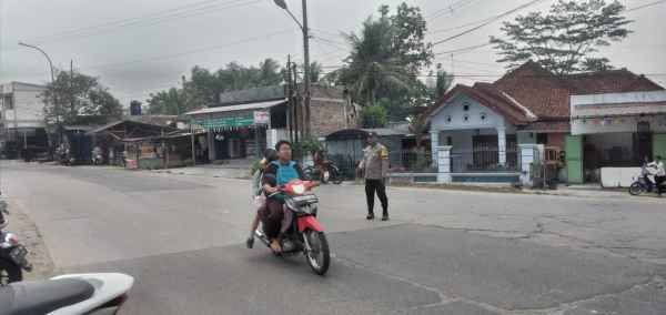 Berikan Pelayanan Polsek Kopo Polres Serang Strong Point Pagi