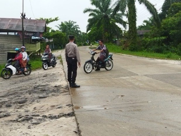 Ciptakan Kamseltibcarlantas, Polsek Sungai Sampit Laksanakan Gatur Rawan Pagi