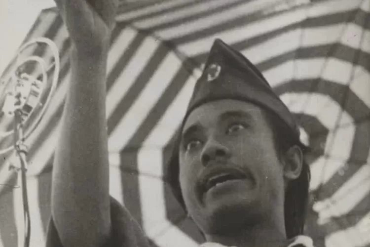 Kilas Balik Riwayat Hidup Bung Tomo: Tokoh Pahlawan Ikonik Peristiwa 10 November 1945