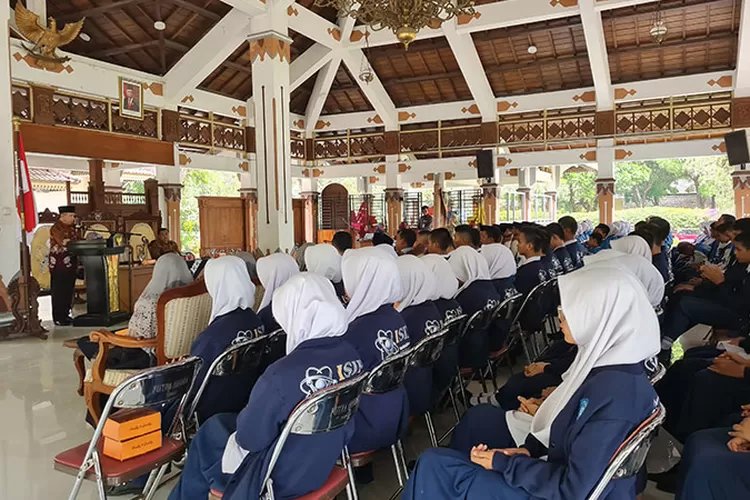SMP Muhammadiyah Plus Gunungpring Kirim 116 Siswa Ikuti Kompetisi Internasional