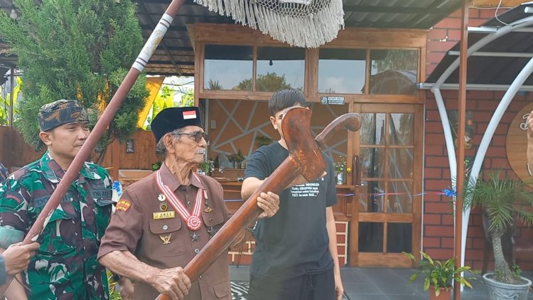 Berusia Seabad, Mbah Amad Saksi Peristiwa Hotel Yamato Sambangi Pemuda Tengger