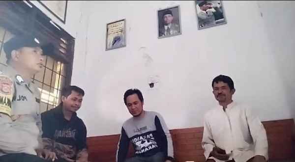 Bhabinkamtibmas Polsek Cibeber Polres Lebak Sambangi Warga