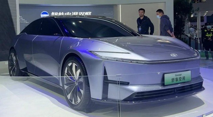 Totota Kenalkan Mobil Sedan SUV dengan Konsep Comfort Space di Pameran Otomotif Guangzhou Auto Show 2023