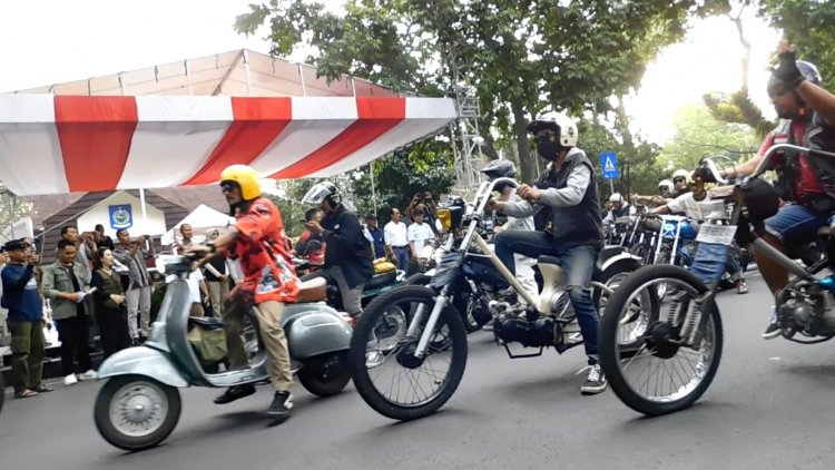 Parade Otomotif dan Touring Community Jelajah Lombok Warnai Lombok Sumbawa Motocross