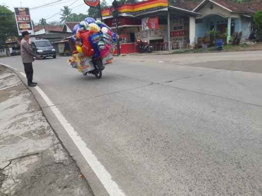 Polsek Petir Polres Serang  Gatur Strong Point Pagi Pertigaan Cicongkok