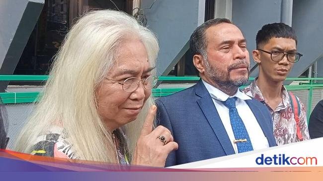 Gideon Tengker Sedih Ultah ke-69 Tak Ada Ucapan-Kehadiran Anak, Cucu dan Mantu