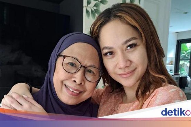 Ibunda Ashraf Sinclair Unggah Foto Nikah BCL-Tiko Beri Pesan dan Doa Menyentuh