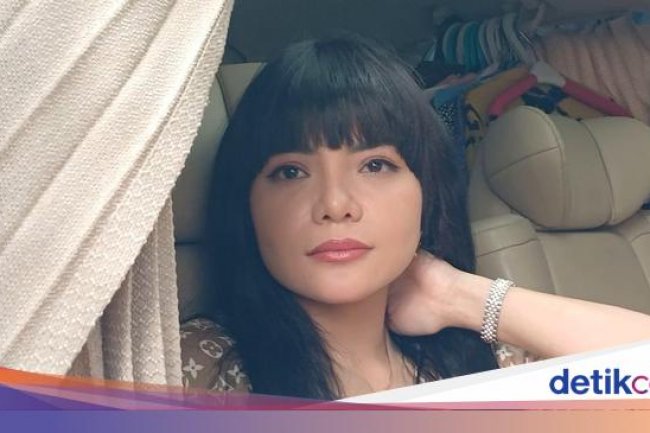 Dinar Candy Emosi Karier dan Nama Rusak