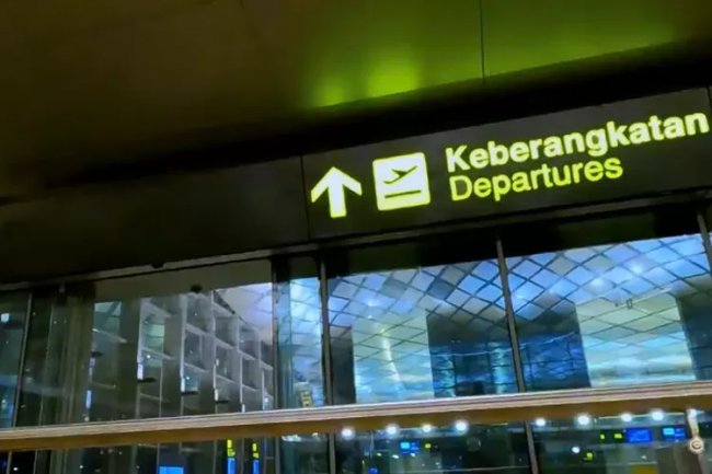 Termasuk Bandara Internasional Dhoho Kediri, Ini 10 Bandara Terluas di Indonesia