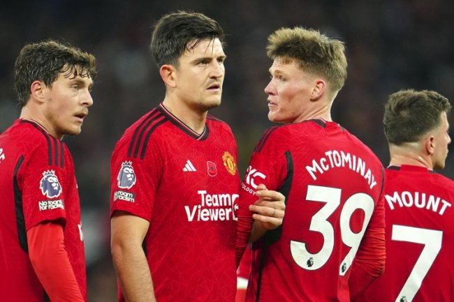 Roy Keane Berikan Daftar 10 Pemain yang Harus Didepak Manchester United